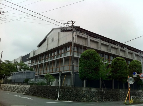 じんたんがかよう学校