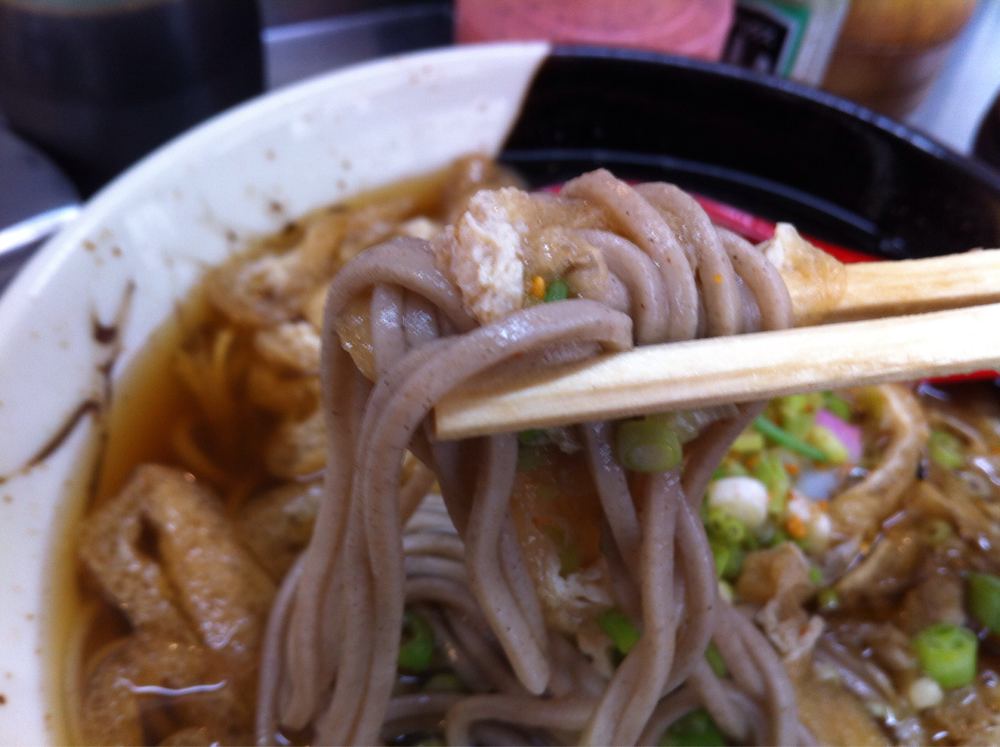 きざみそばを食べる。