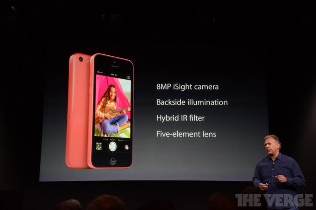 8MPのisightカメラをもったiPhone 5c