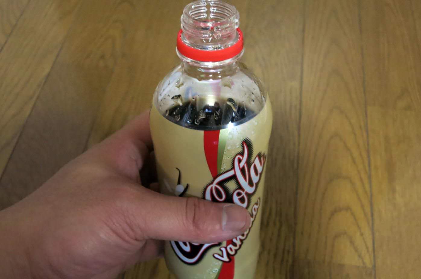 コカコーラ・バニラ一気のみできなかった