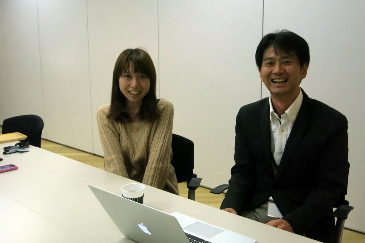 ユナイテッド株式会社の梶原彩菜さんと山本さん。