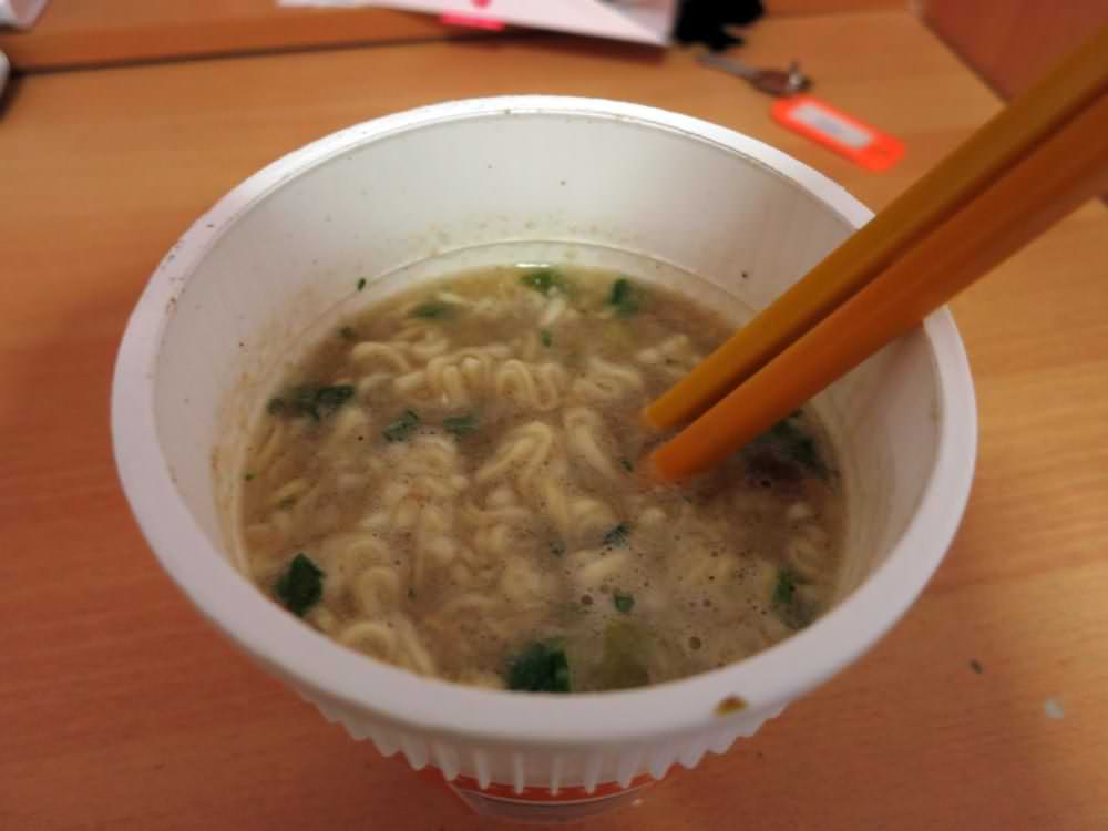 Cup noodles in philippine 05