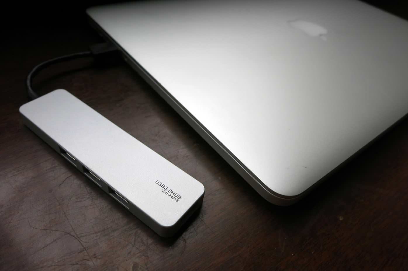 Elecom USB3.0対応ハブ u3h a401bsvとMacBook Pro