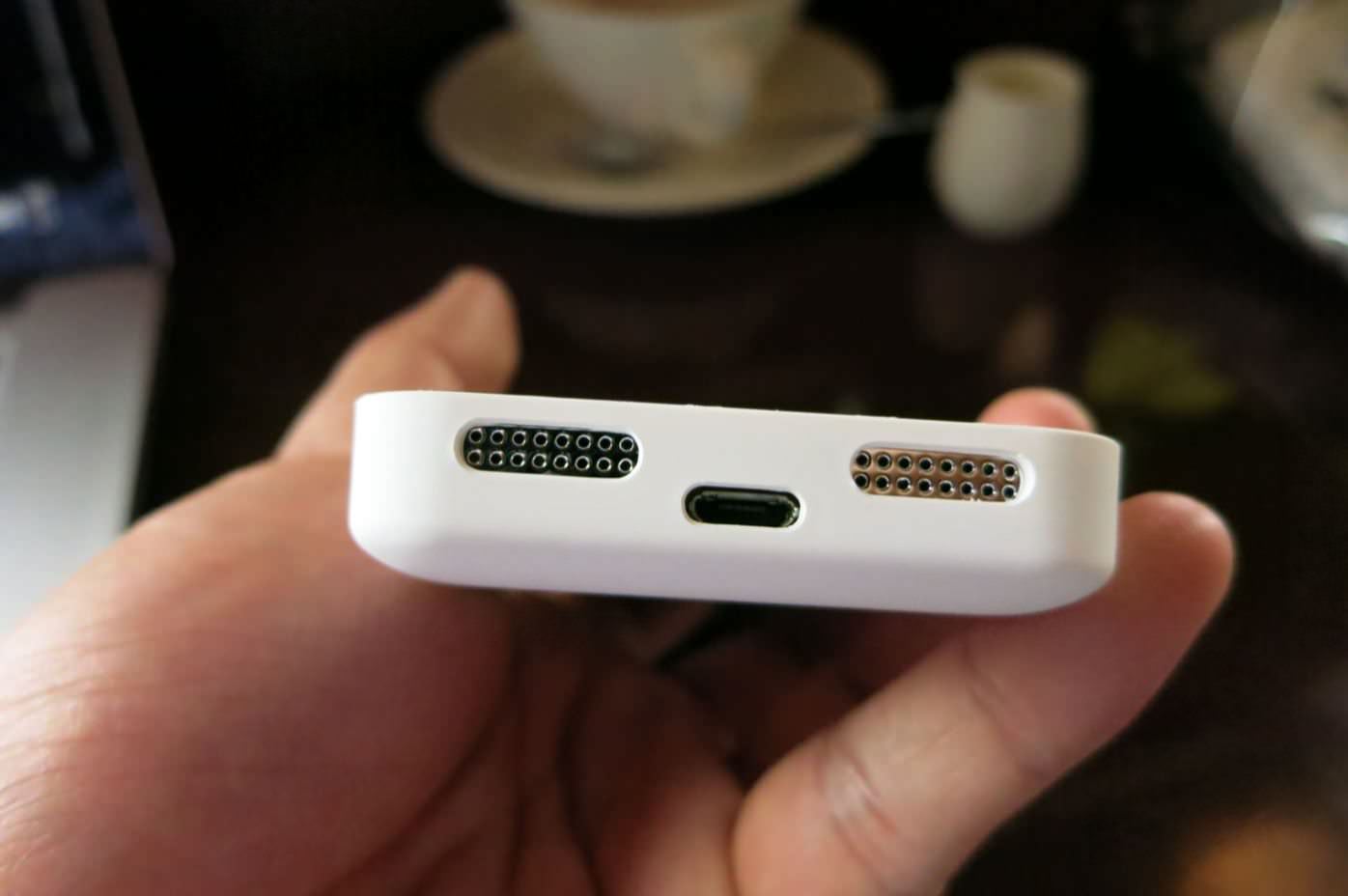 Fu shine power bank for iphone 5のmicroUSBコネクタ
