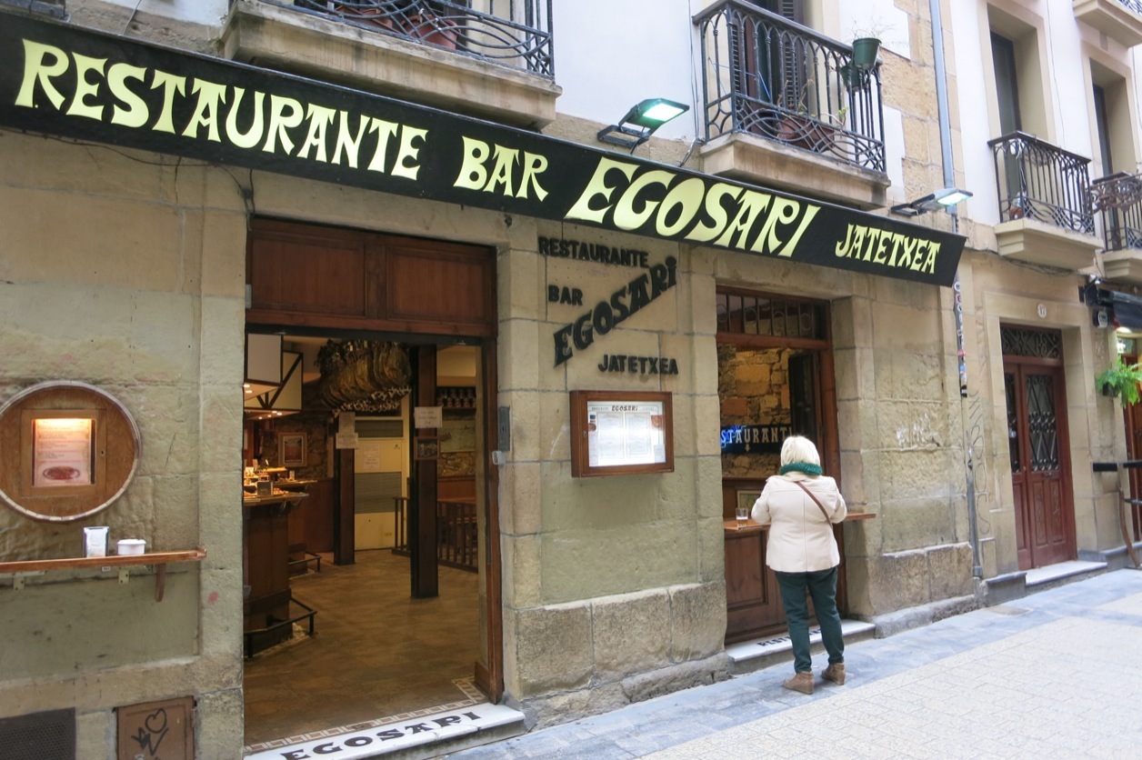 Restaurante bar egosari 1