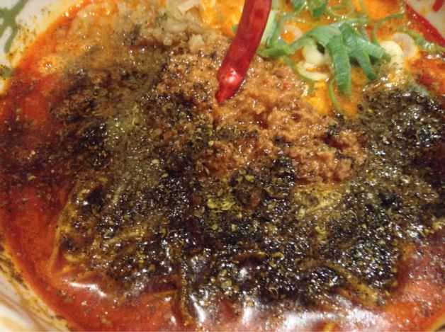 青鬼・担々麺のアップ