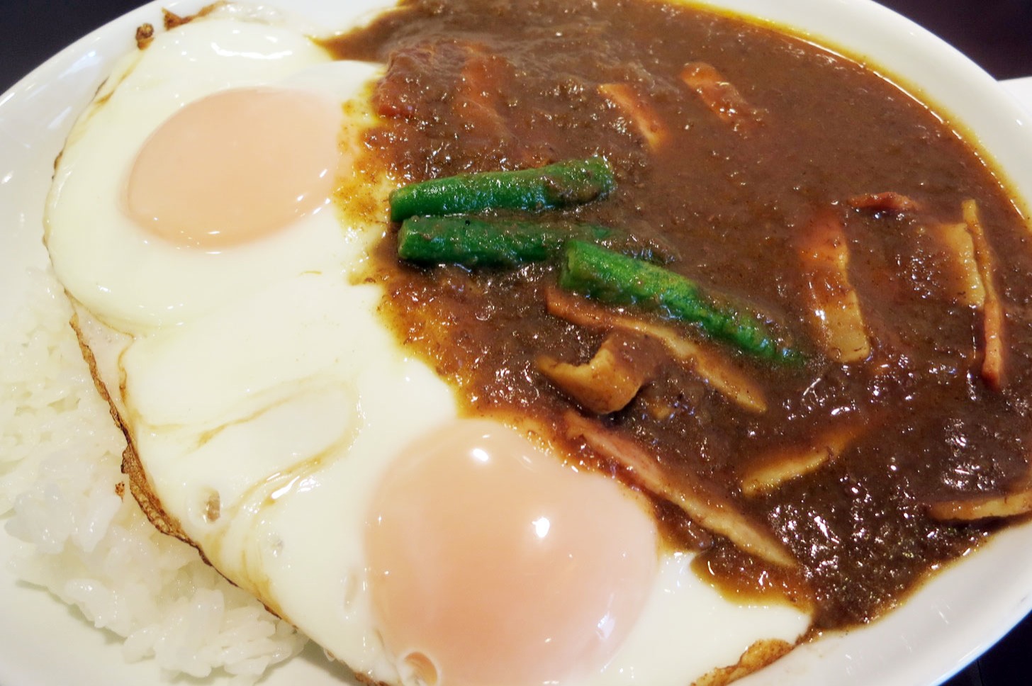 スミレのベーコンエッグカレー