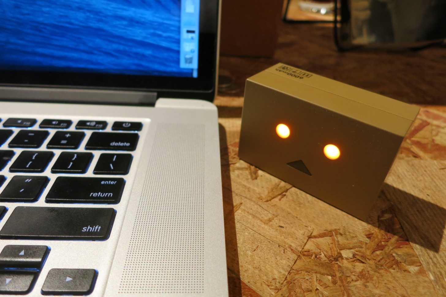Macのそばによりそう
