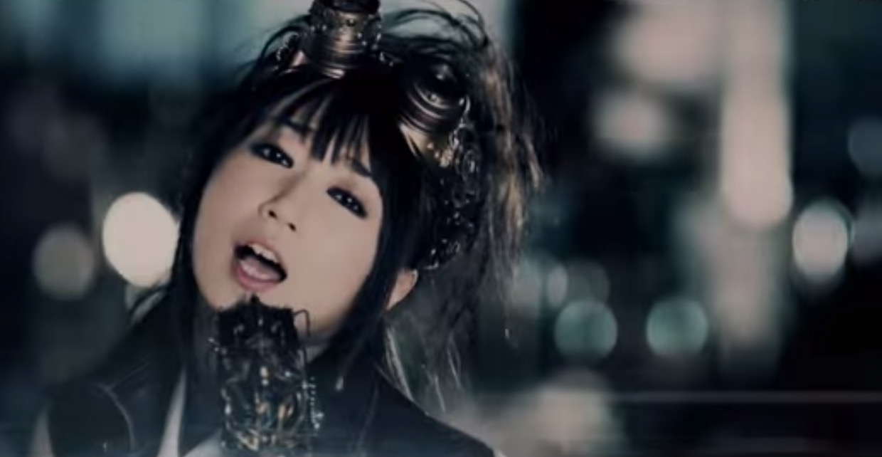 水樹奈々