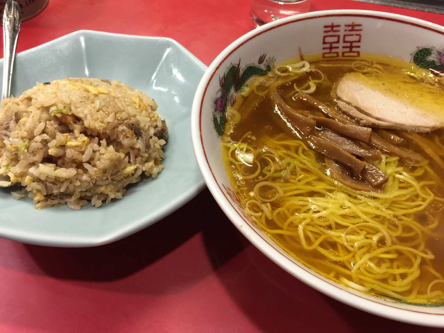 東京・神保町、さぶちゃんの半ちゃんらーめん