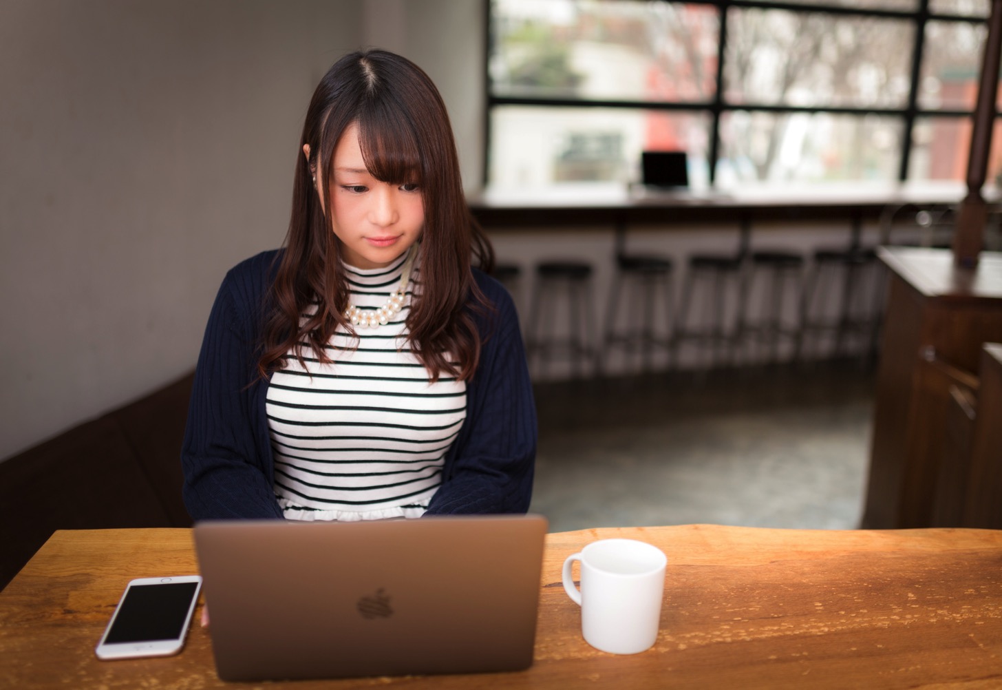 Macで困っている女子