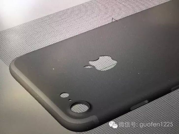 iPhone 7の裏面