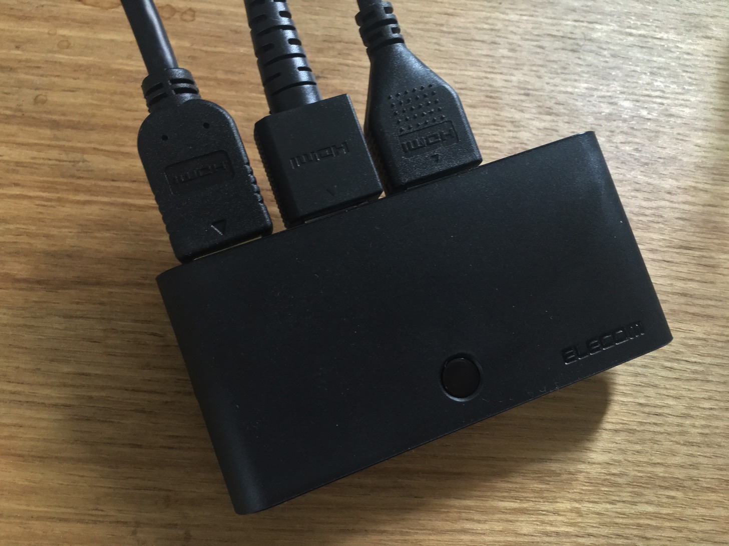 ELECOMのHDMI切替器