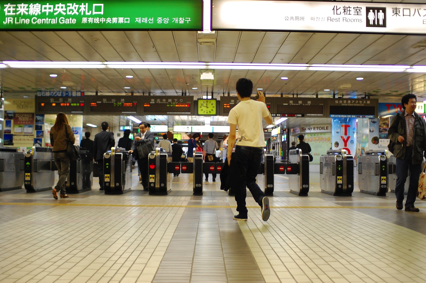 JRの改札
