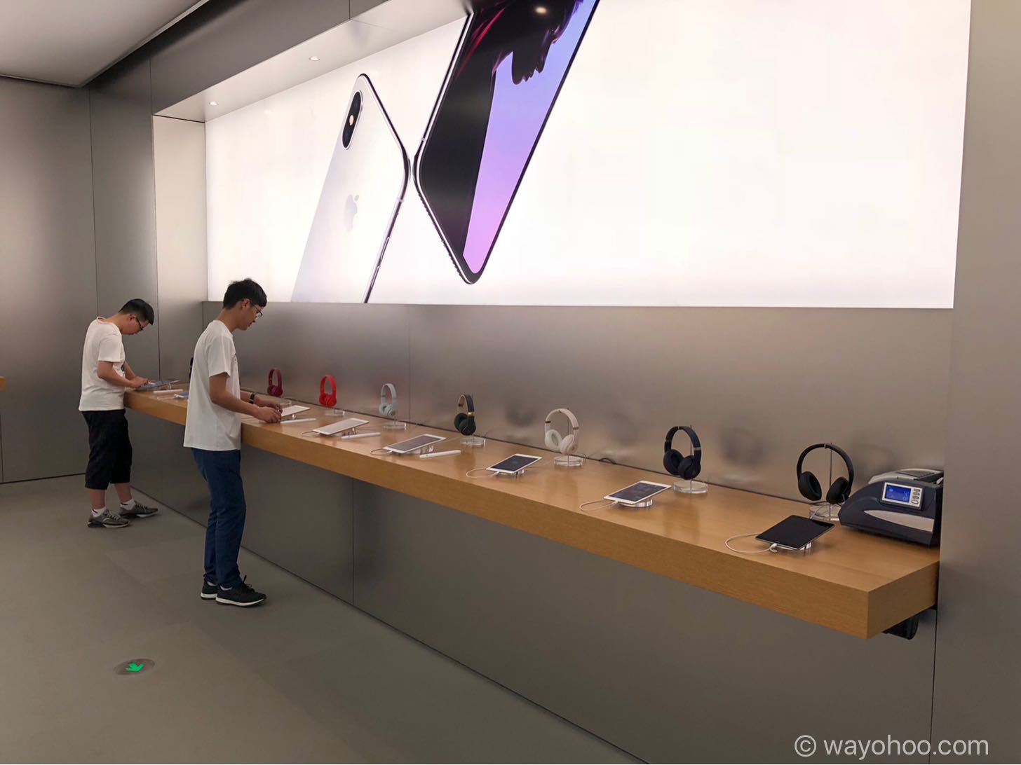 Apple Store上海の店内