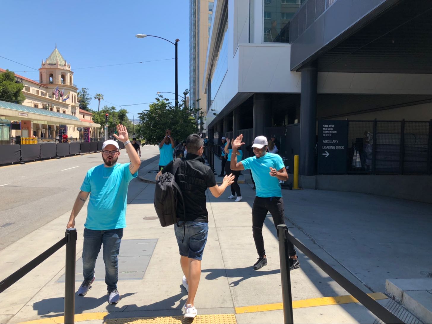 WWDC2019のハイタッチの嵐