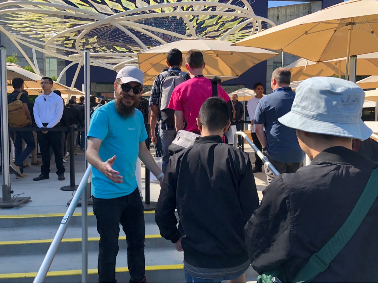WWDC 2019のスタッフ