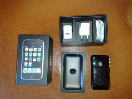 iPhoneパッケージの中身。