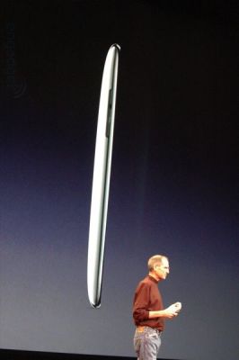 非常に薄くなった第二世代iPod touch