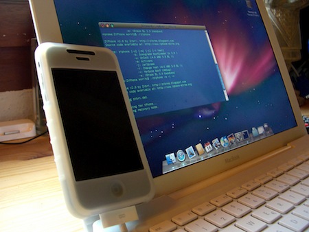 iPhone 脱獄中