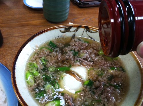 肉吸いに七味は欠かせません。