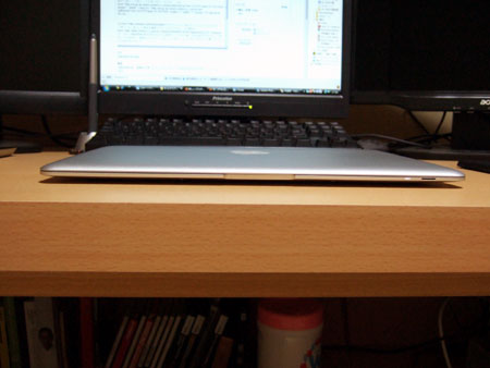 超薄いMacBook Air