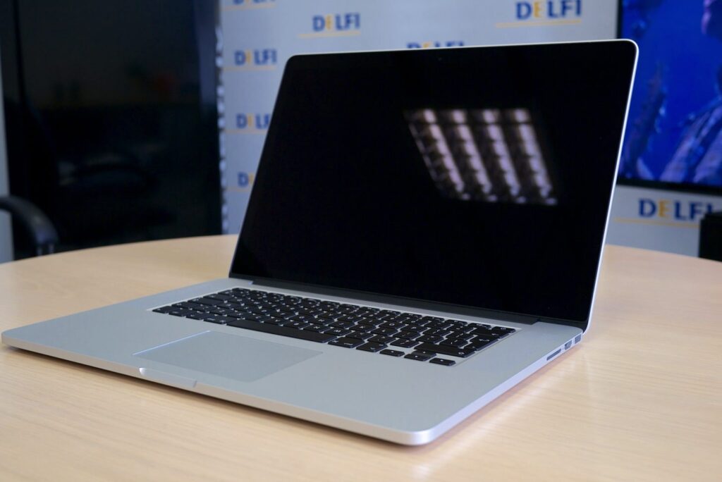 感圧タッチ搭載の新MacBook Pro Retina 15インチのスペックと価格 